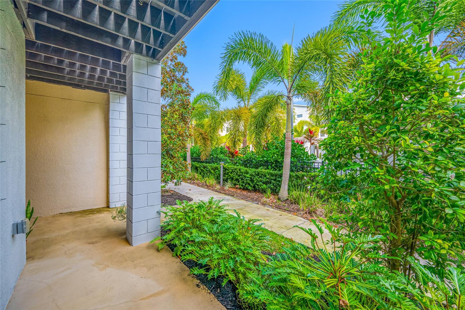 1171 25th Lane N, St Petersburg, FL 33713  - Front Door covered front patio area facing courtyard and pool