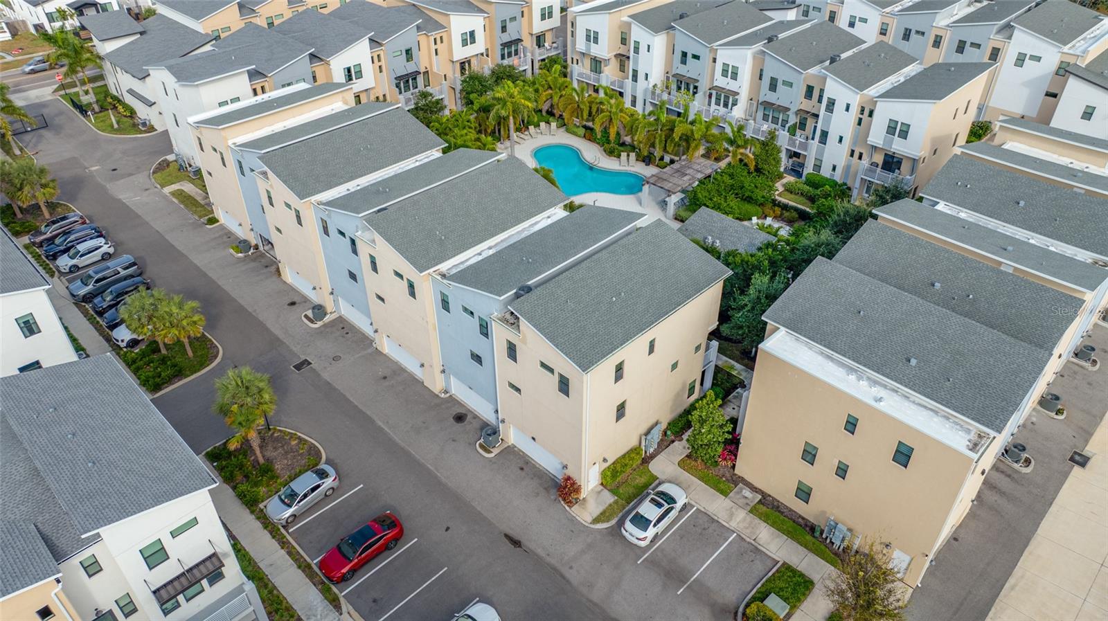 1171 25th Lane N, St Petersburg, FL 33713 - 3 bed, 3.5 bath, 2 car garage, townhome overlooking pool and courtyard in Uptown Kenwood.