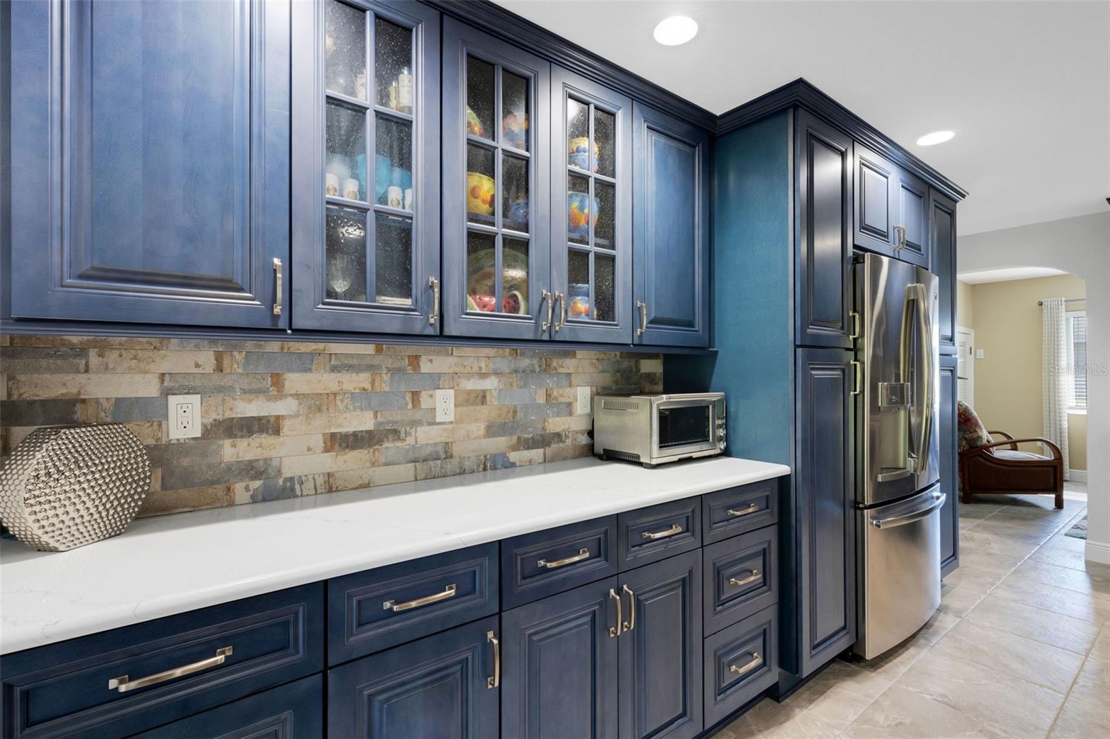 Quartz countertops and display cabinets