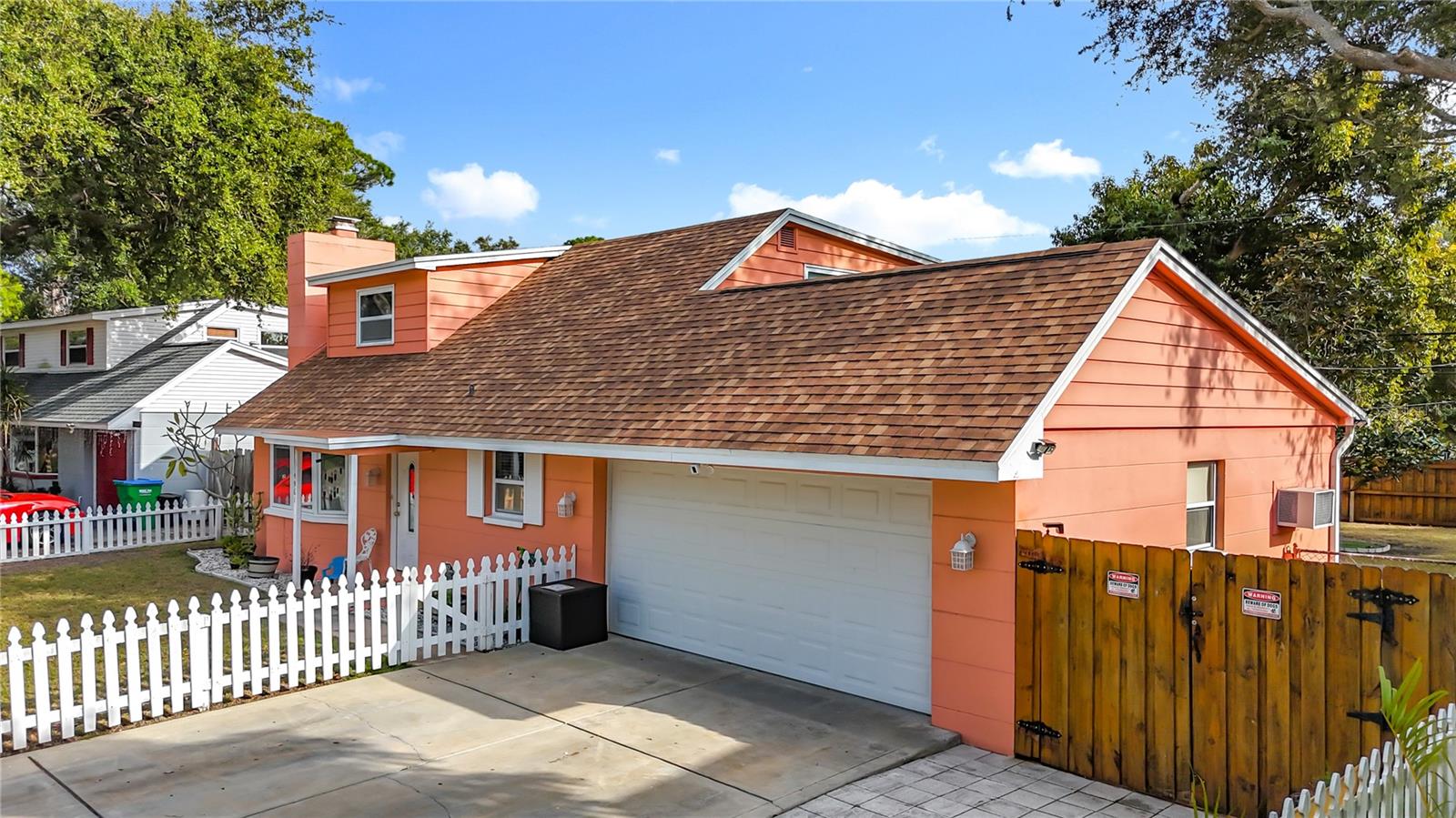 In this view, you can get a glimpse of the boat/trailer/RV storage area.