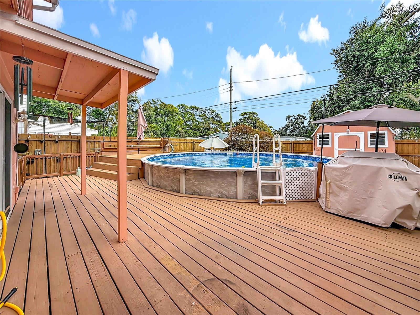Large wood deck for parties, family, enjoying life :-)