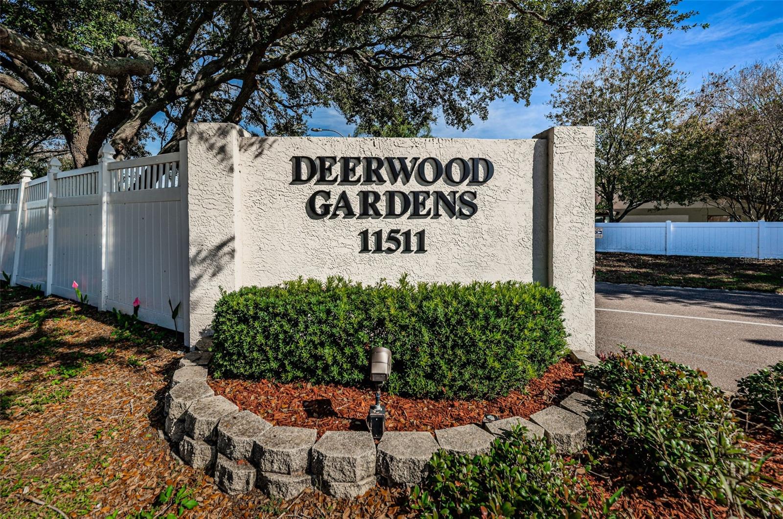 Deerwood Gardens Entrance