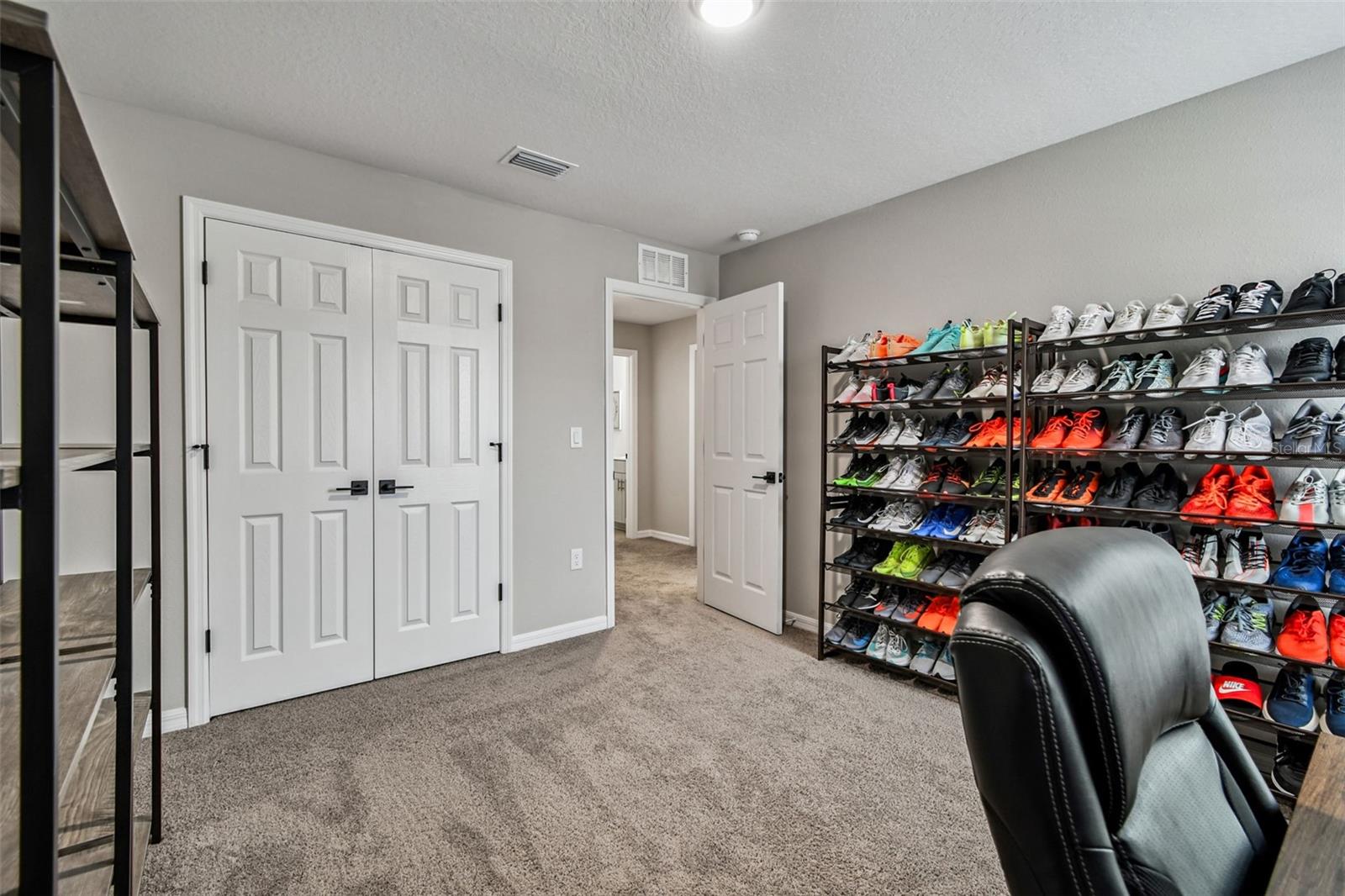 Bedroom 2 (2nd Floor)