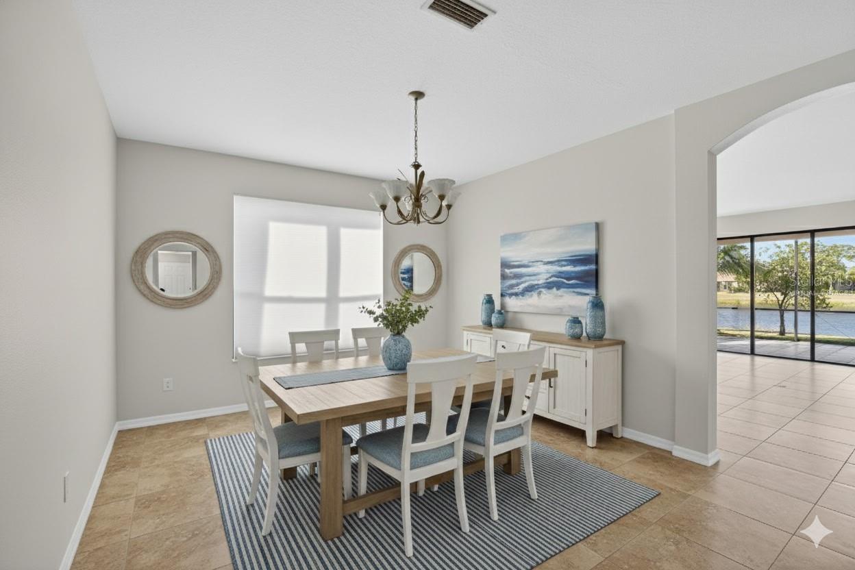 Virtually staged dining room