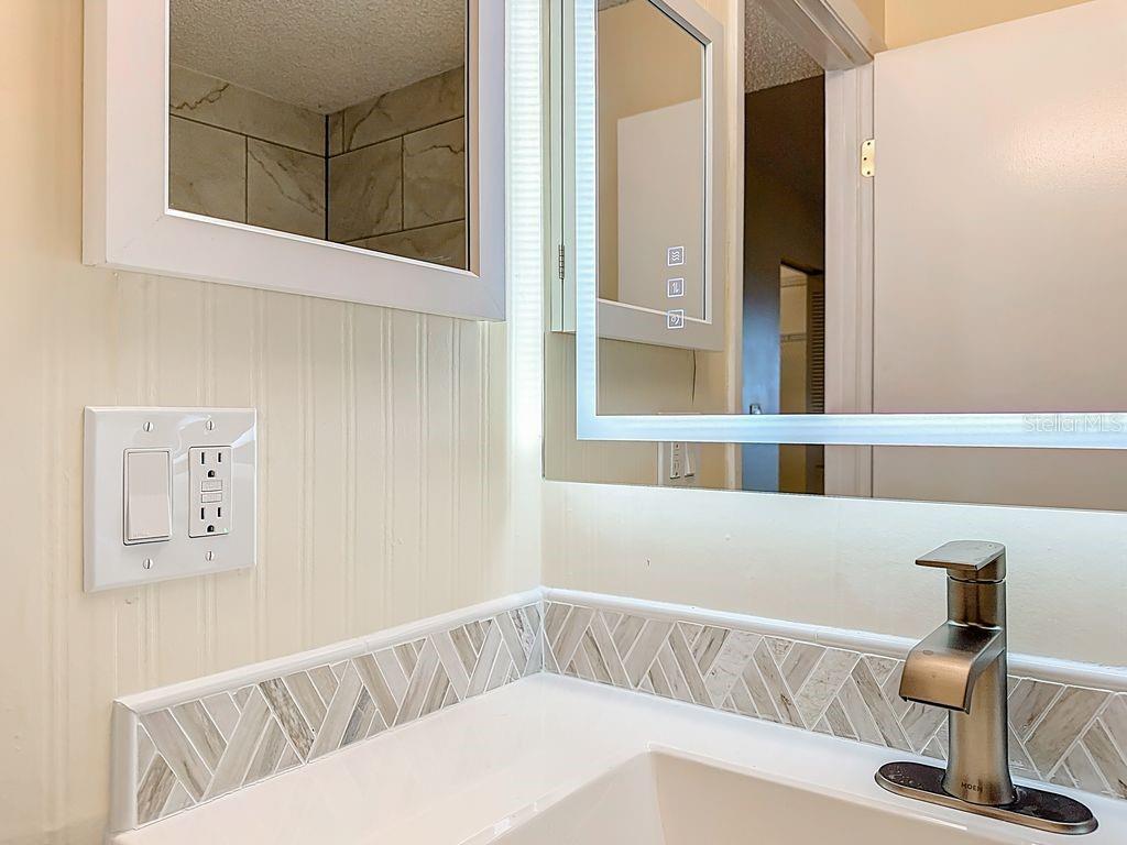 LED light can change. Dimmable and memory change too!