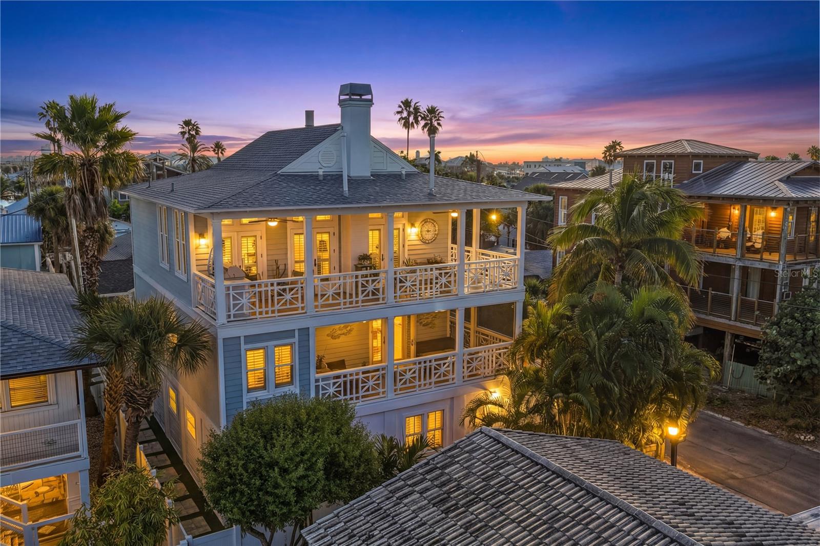 Coastal elegance from the moment you arrive.