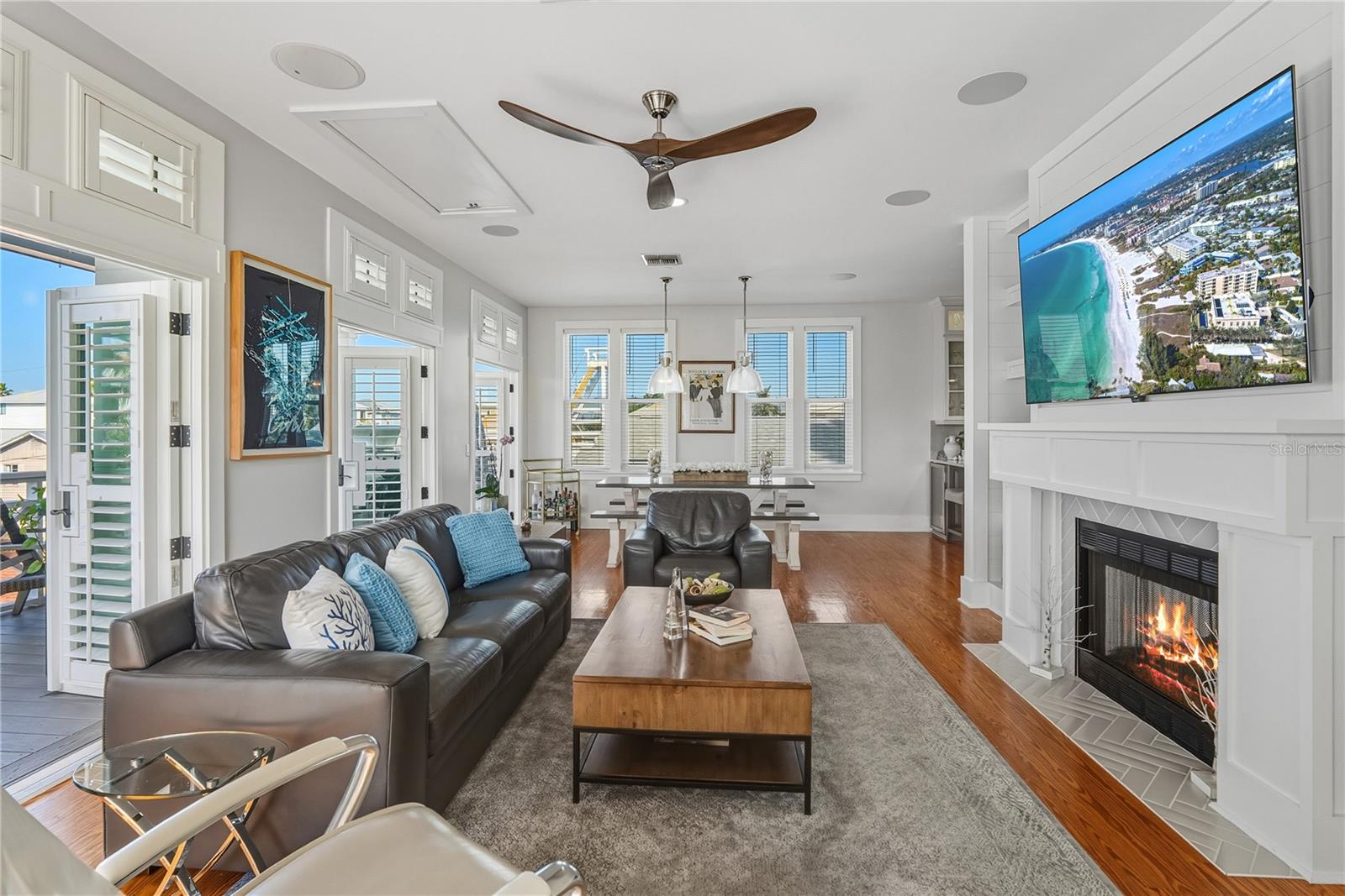 Coastal design meets everyday luxury.