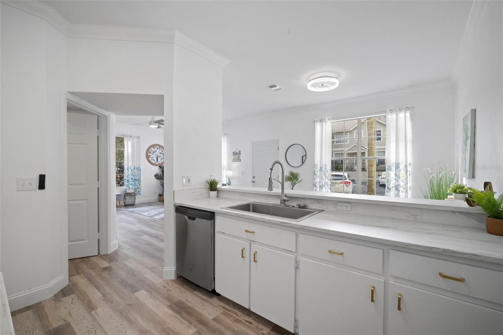 Open Kitchen perfect for socializing while cooking.