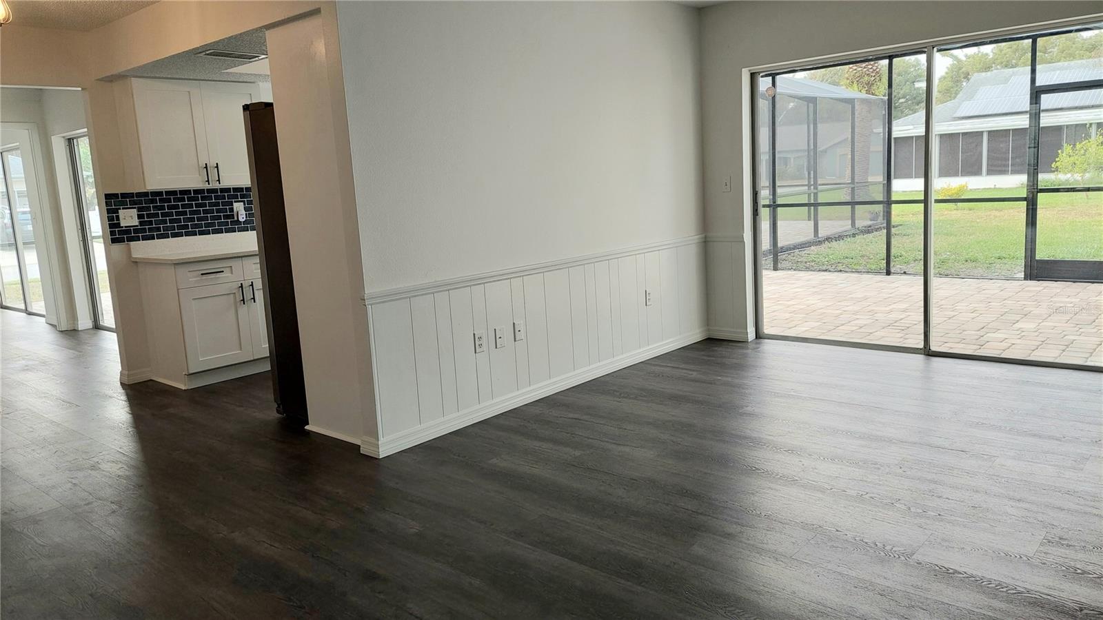 Second living room / Formal dining room