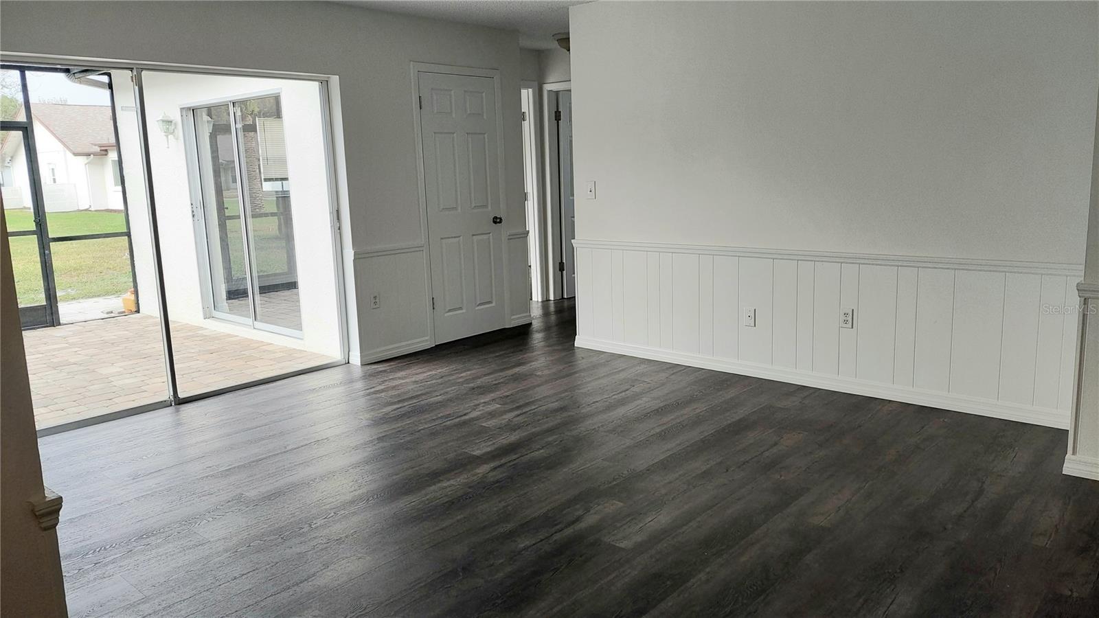 Second living room OR formal Dinning room Or Office