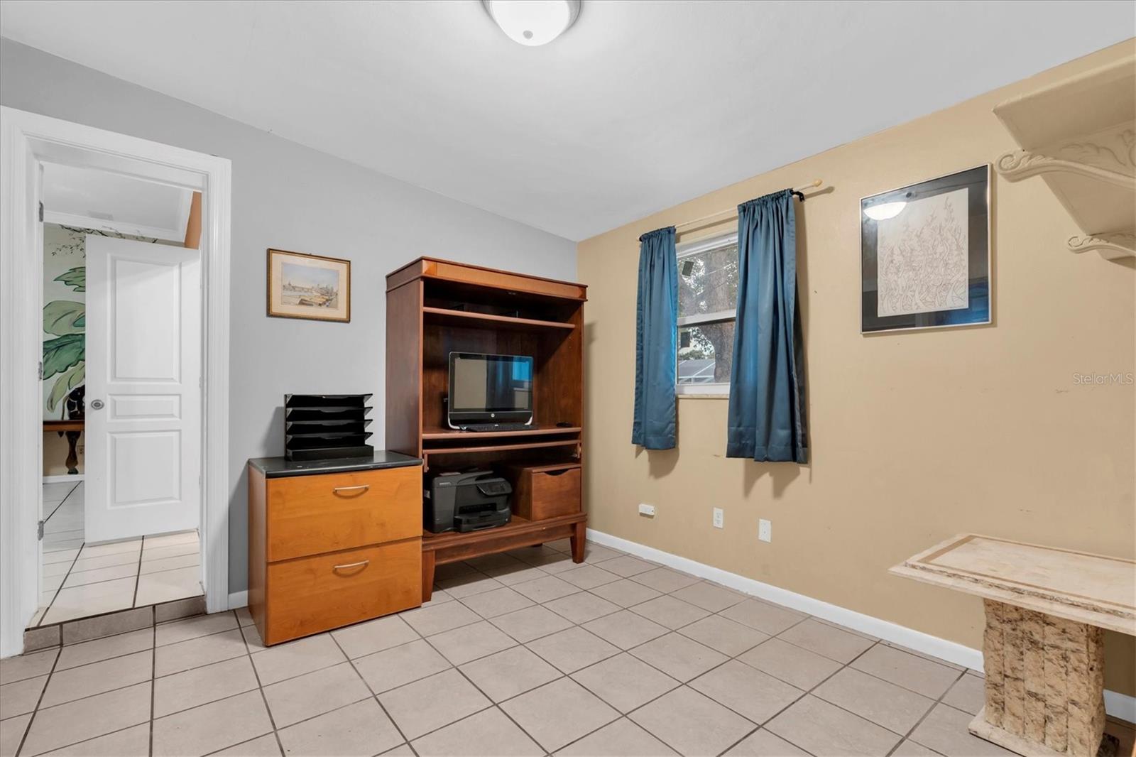 Office located outside of the master bedroom. Also could be used as an adjoining nursery room or 3rd bedroom.