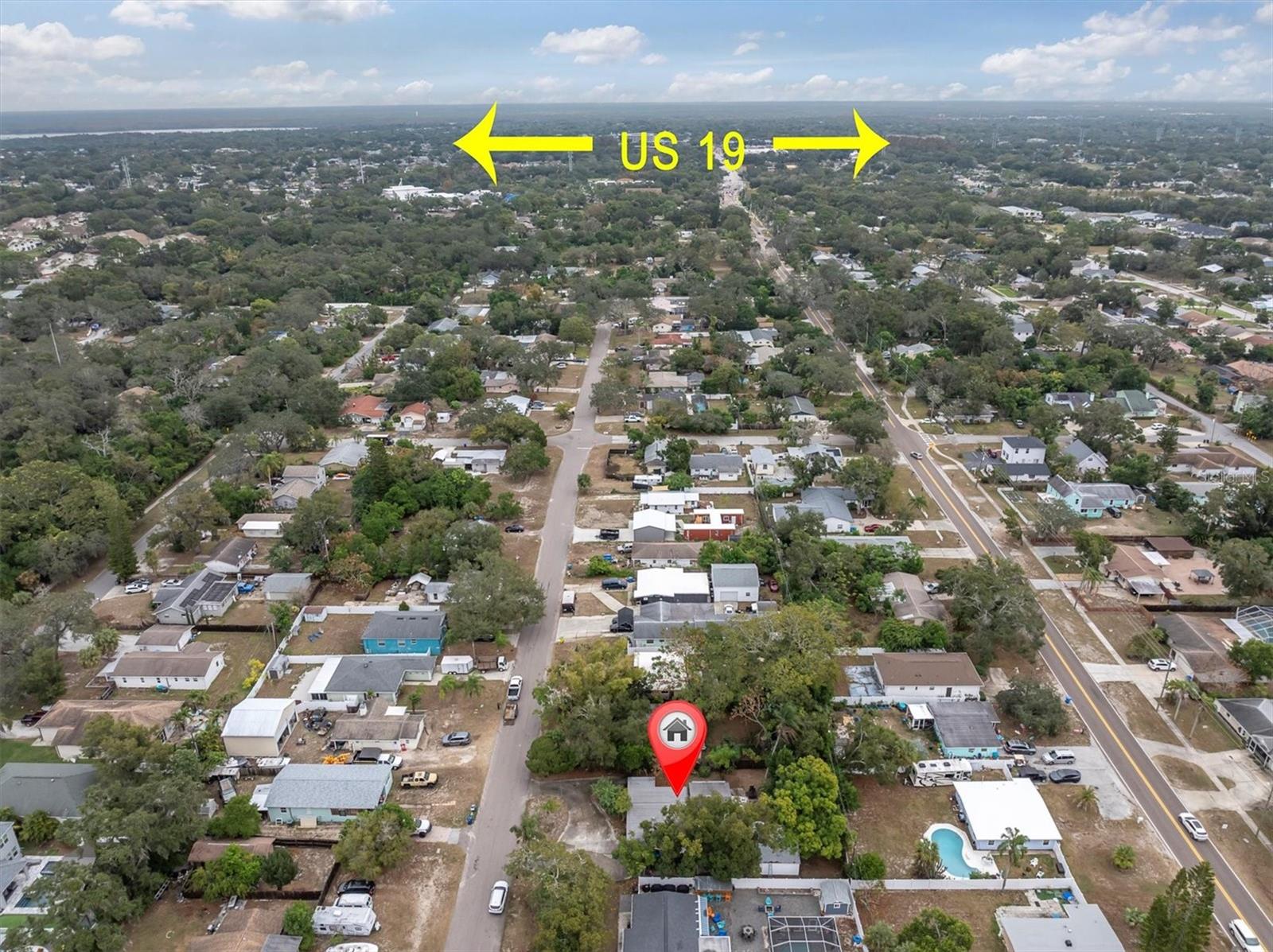 Close to everything only ?? miles to US 19.