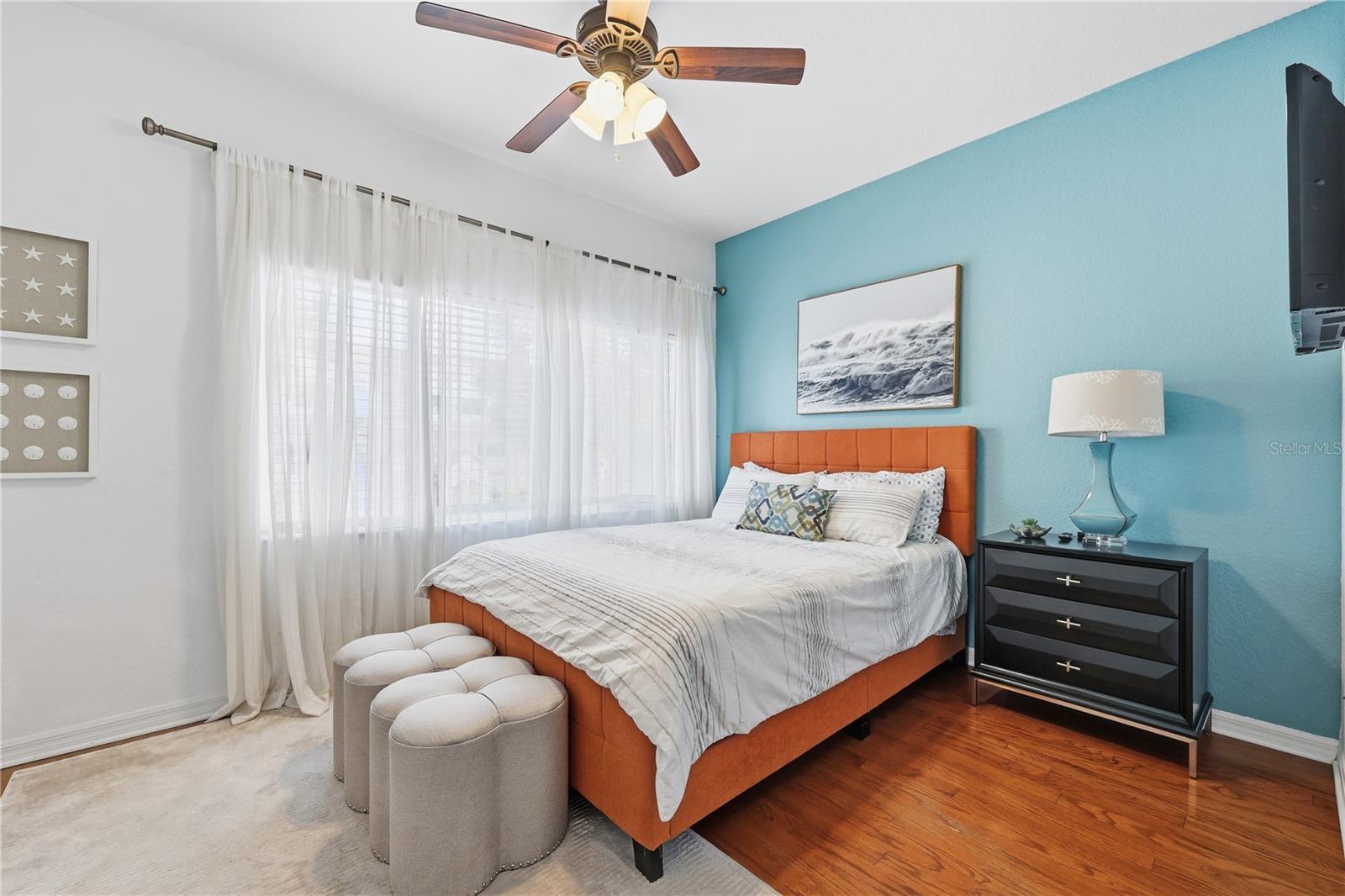 2nd floor guest  bedroom