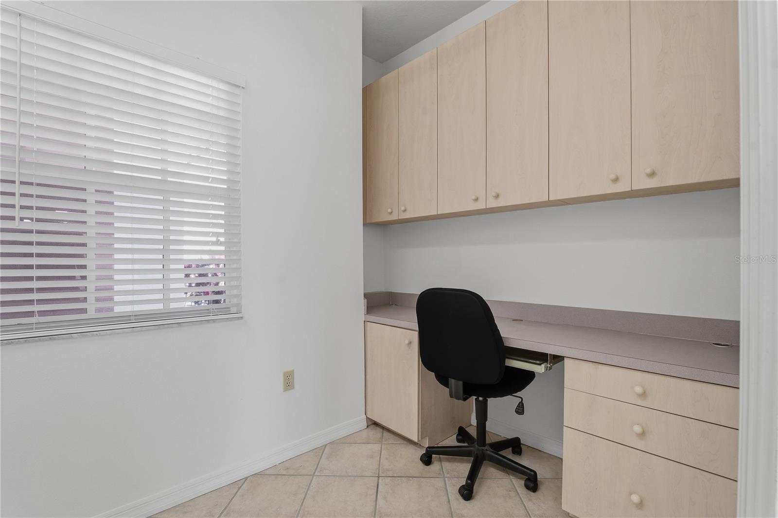 Oversized Inside Laundry room with Office Space