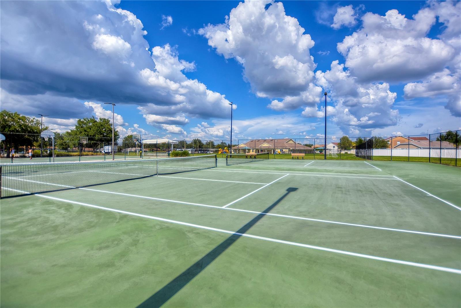 Community tennis court!