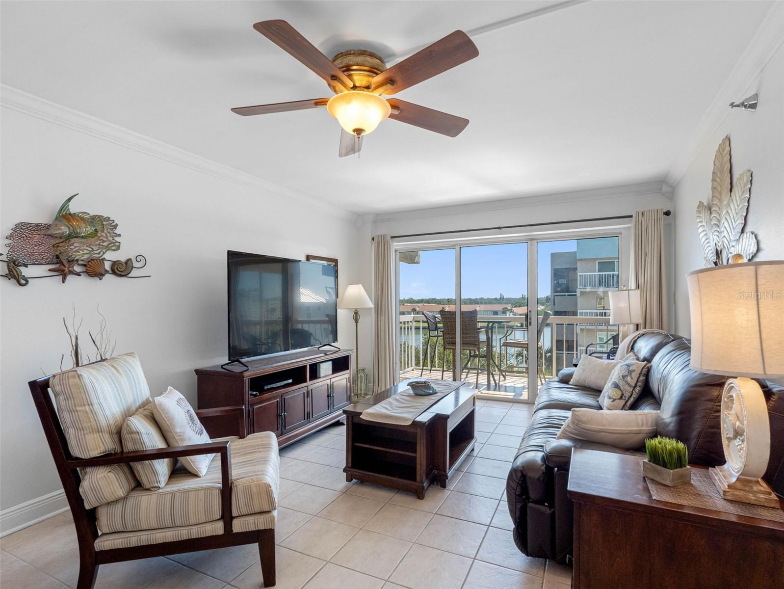 Spacious Family Room