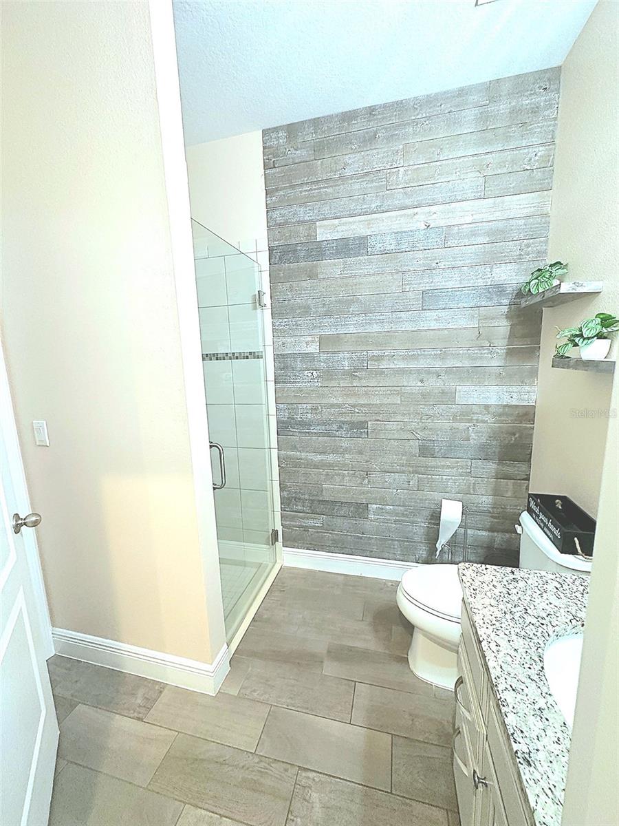 Downstairs full bathroom