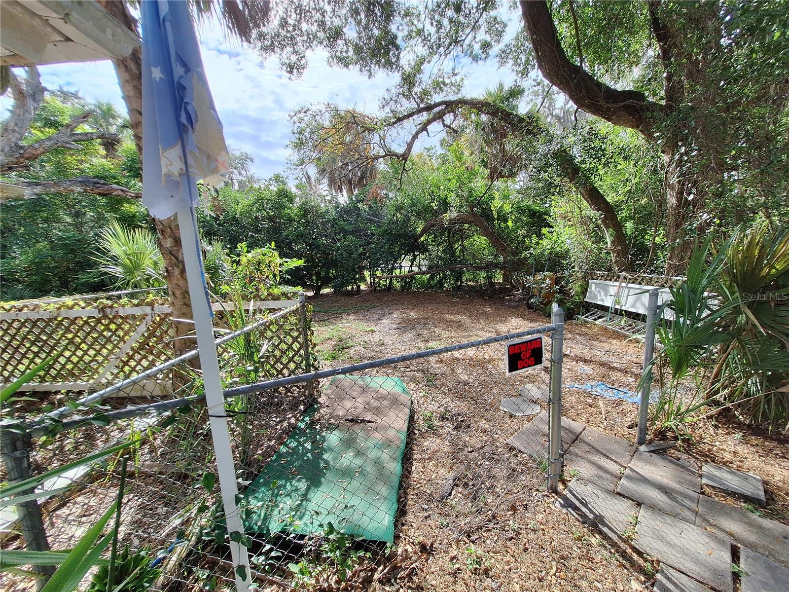 Fenced in area for the Dog