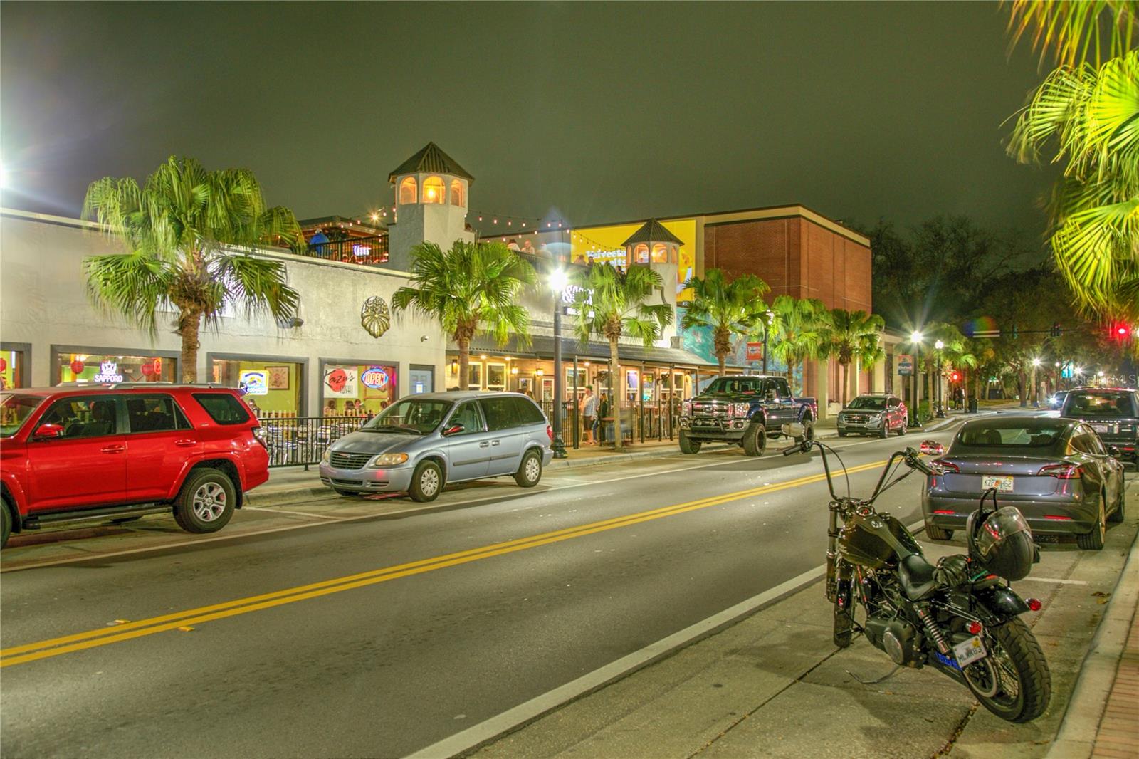 Walk the Main Street for Eateries and Shopping