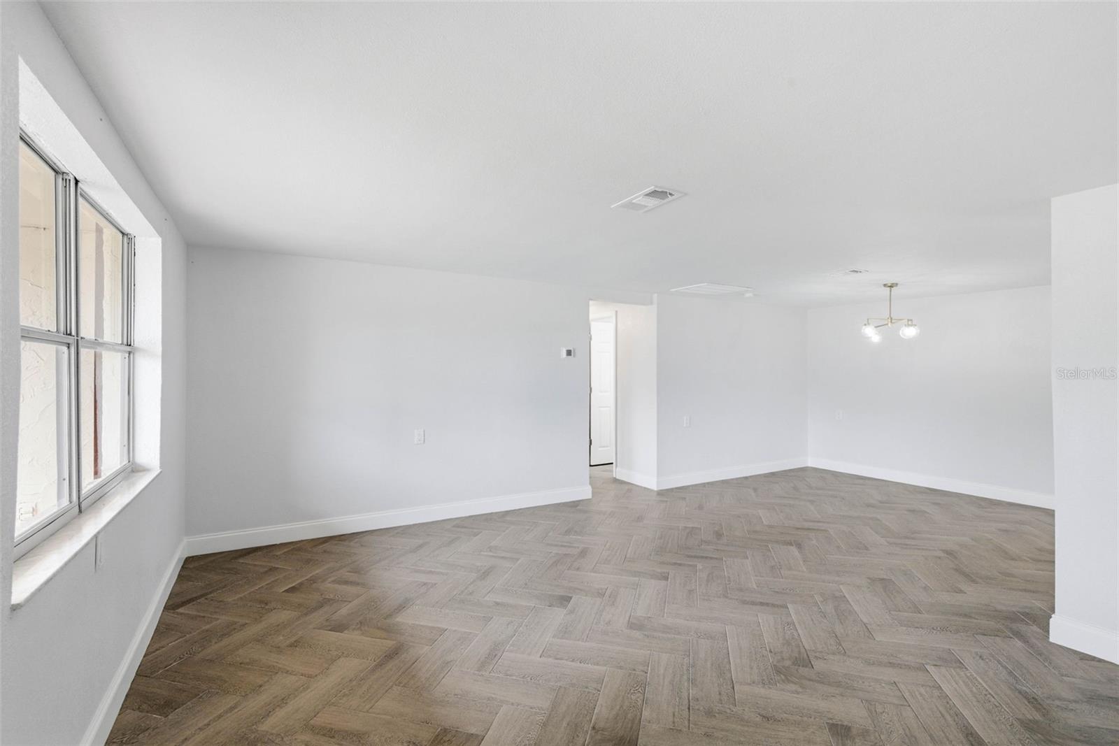 Living Room/Dining Room