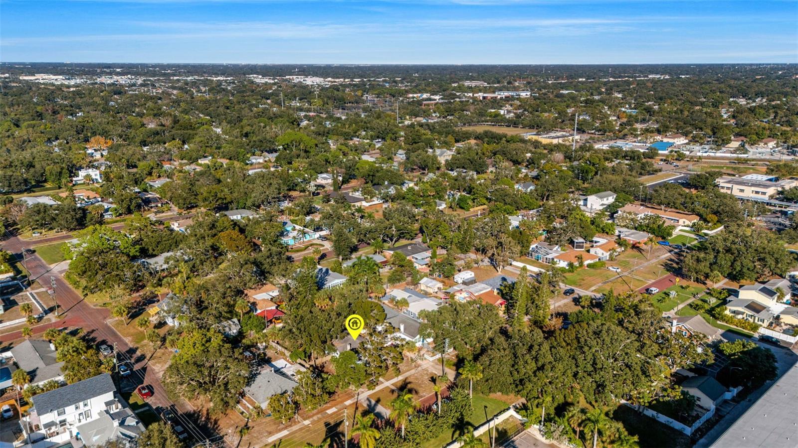 2 blocks form Ocean and parks