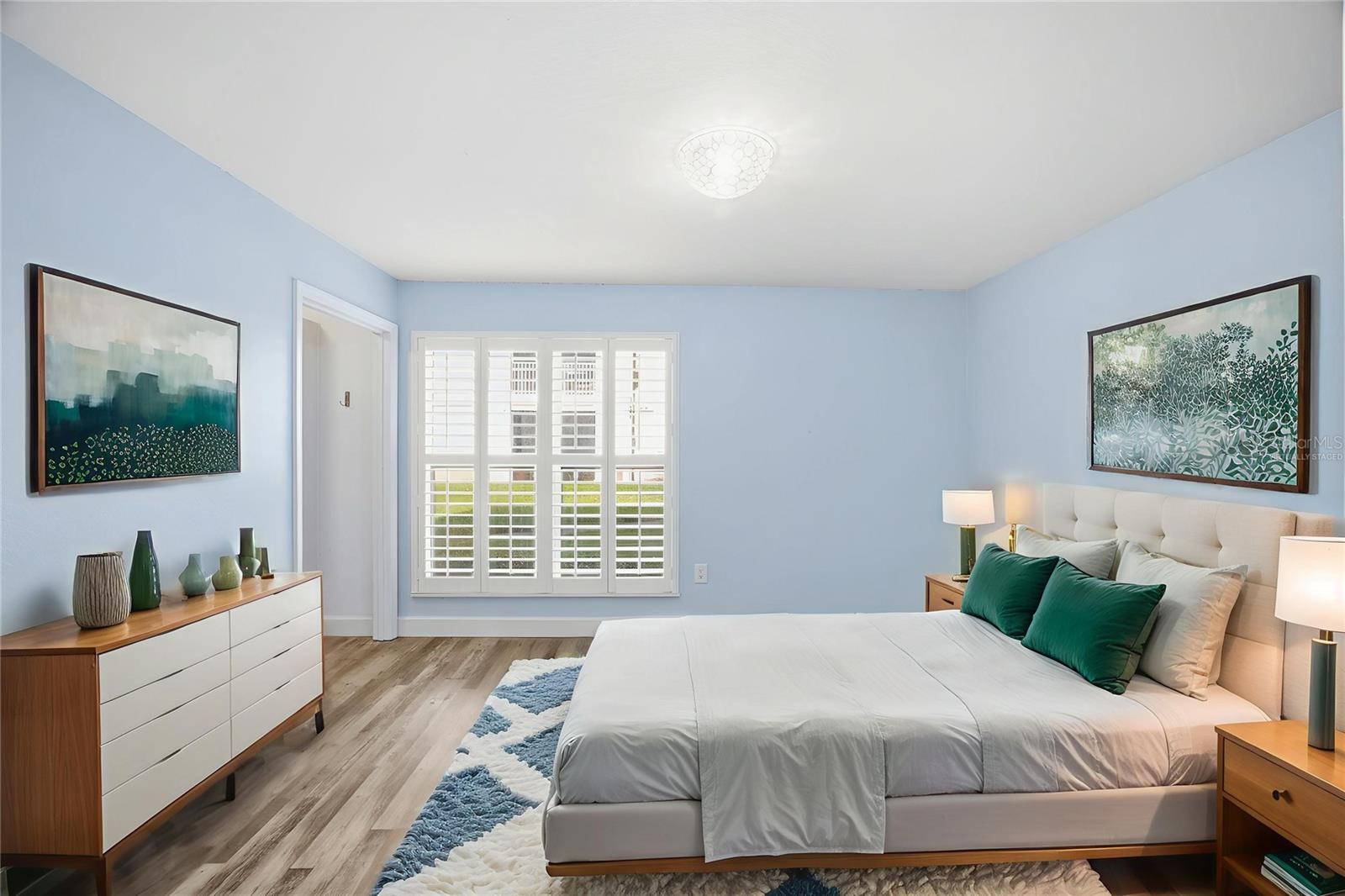 This photo has been Virtually Staged.