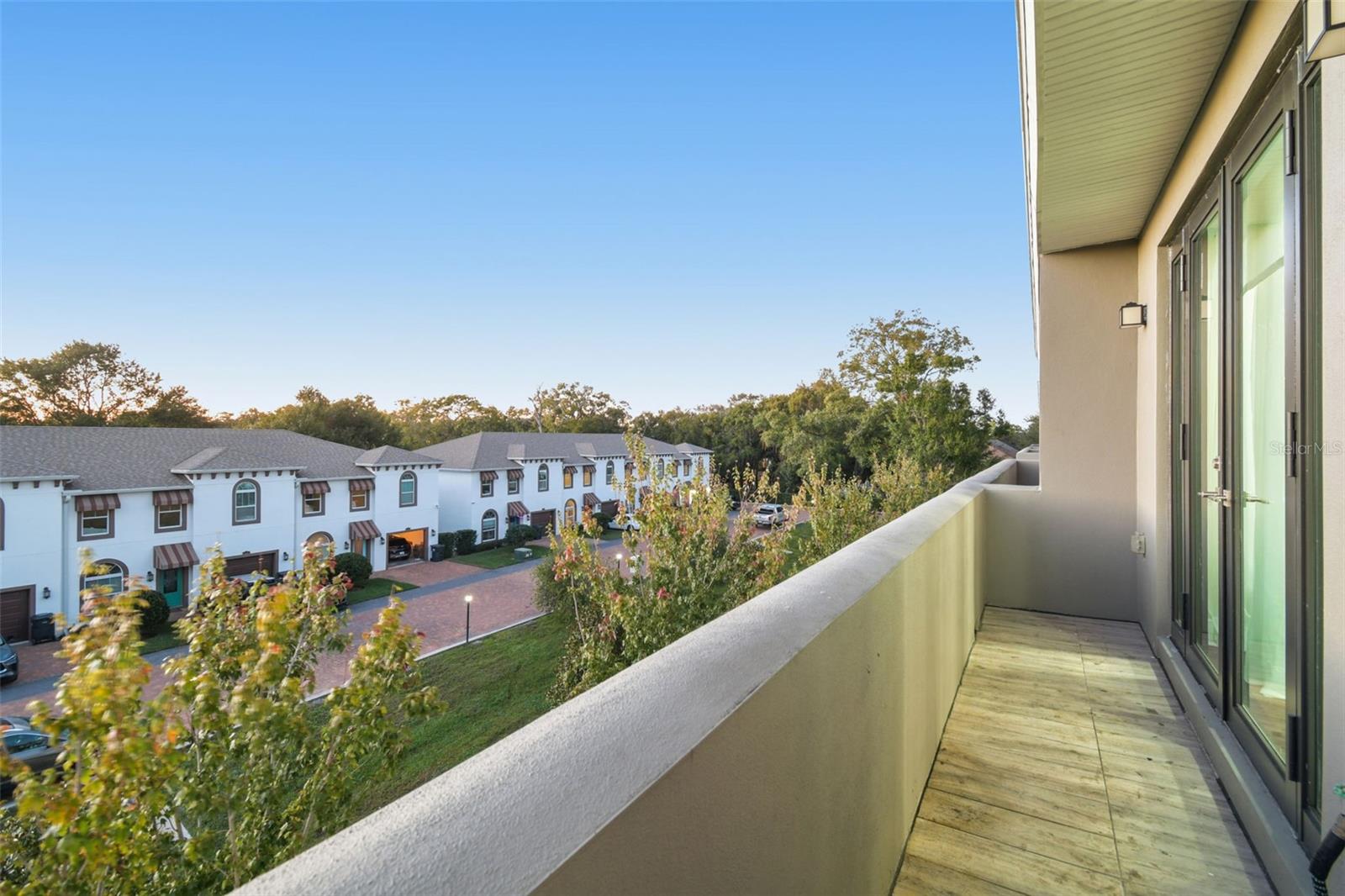 Juliet Balcony - 3rd Level