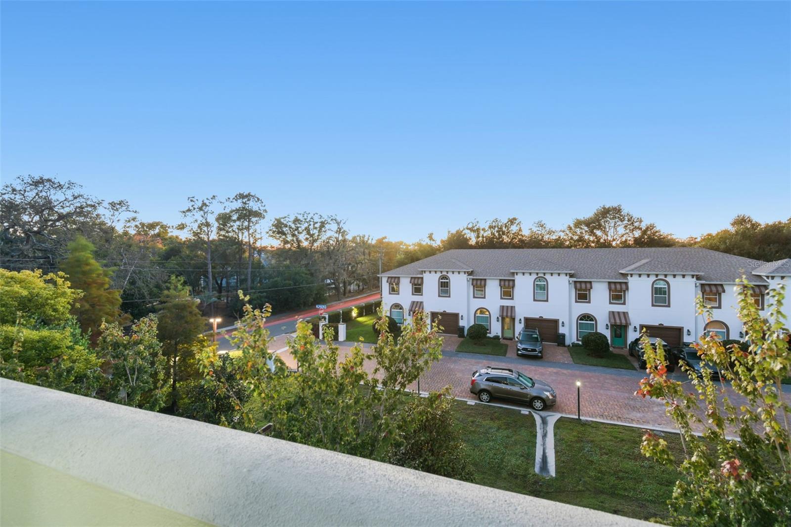 Juliet Balcony- 3rd Level