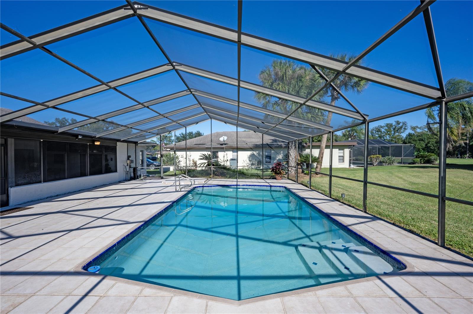 Oversized Sparkling POOL