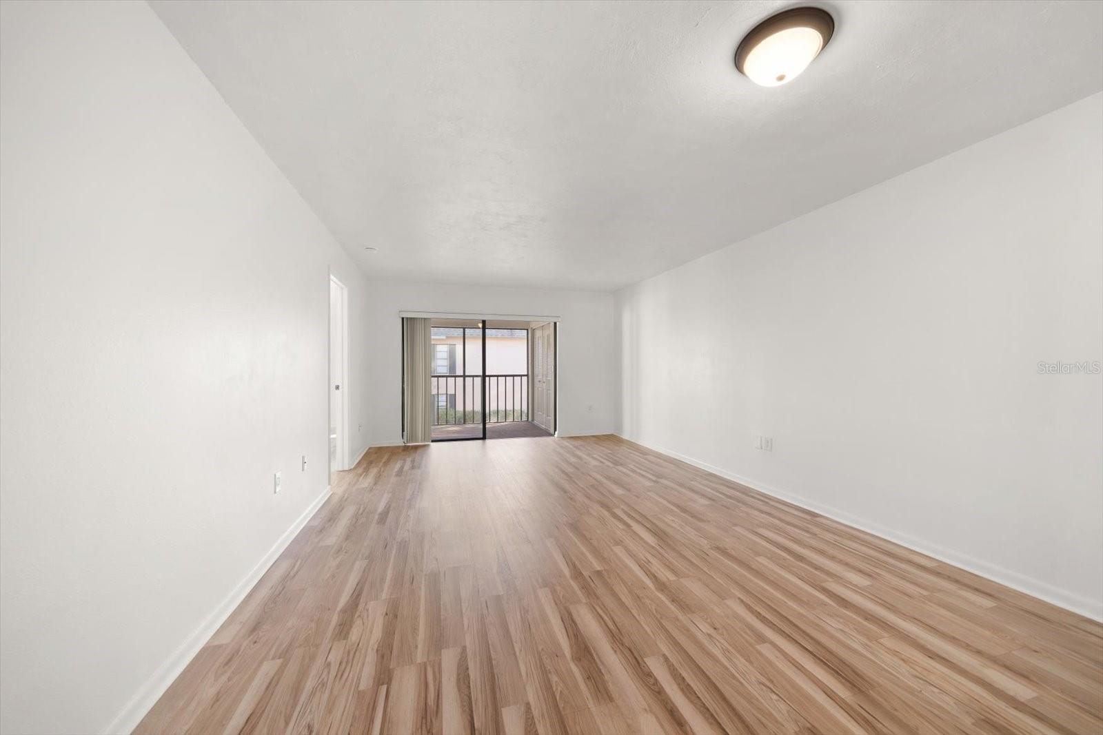 Livingroom / Diningroom Combination room