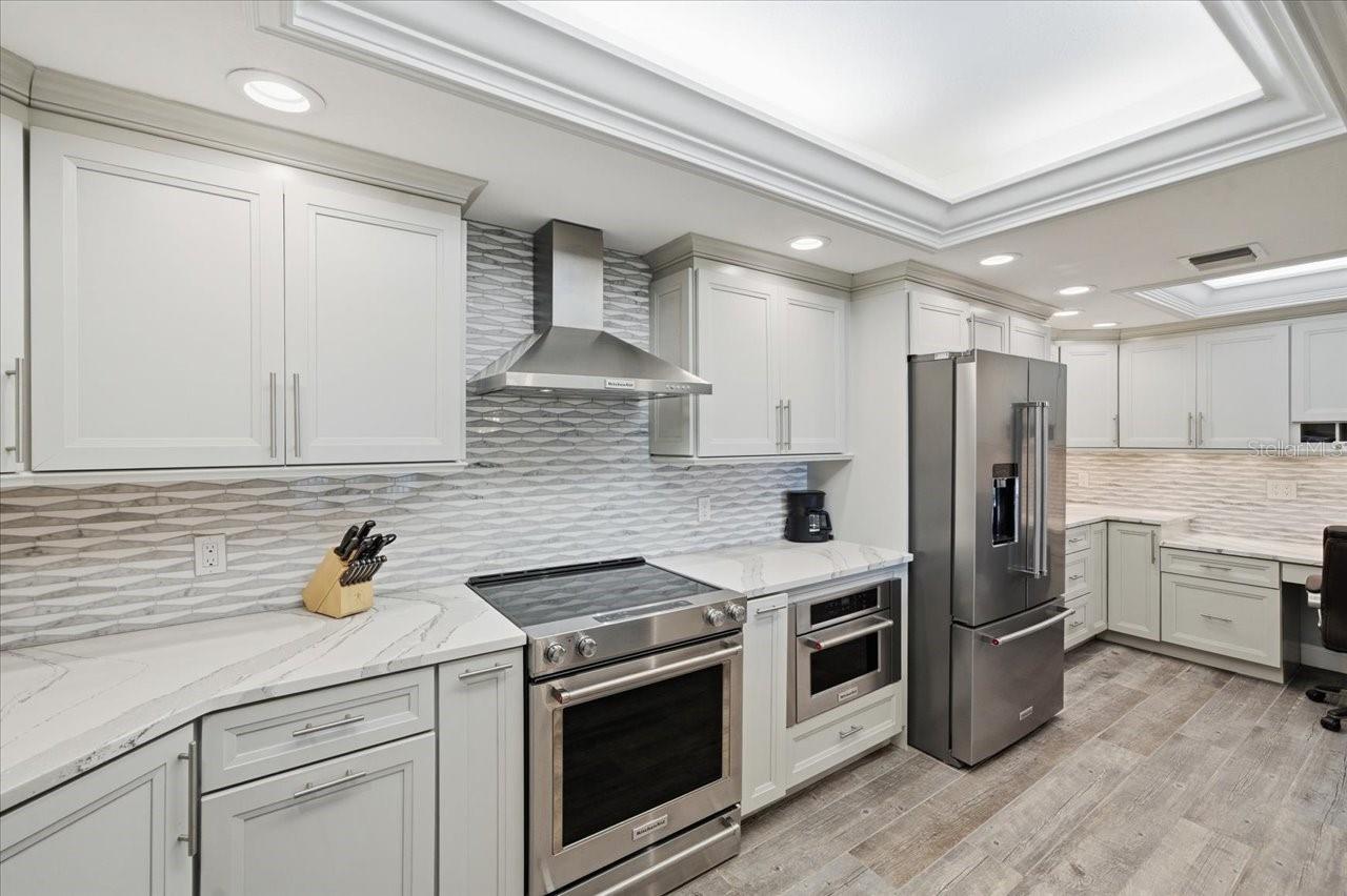 Below counter Microwave-