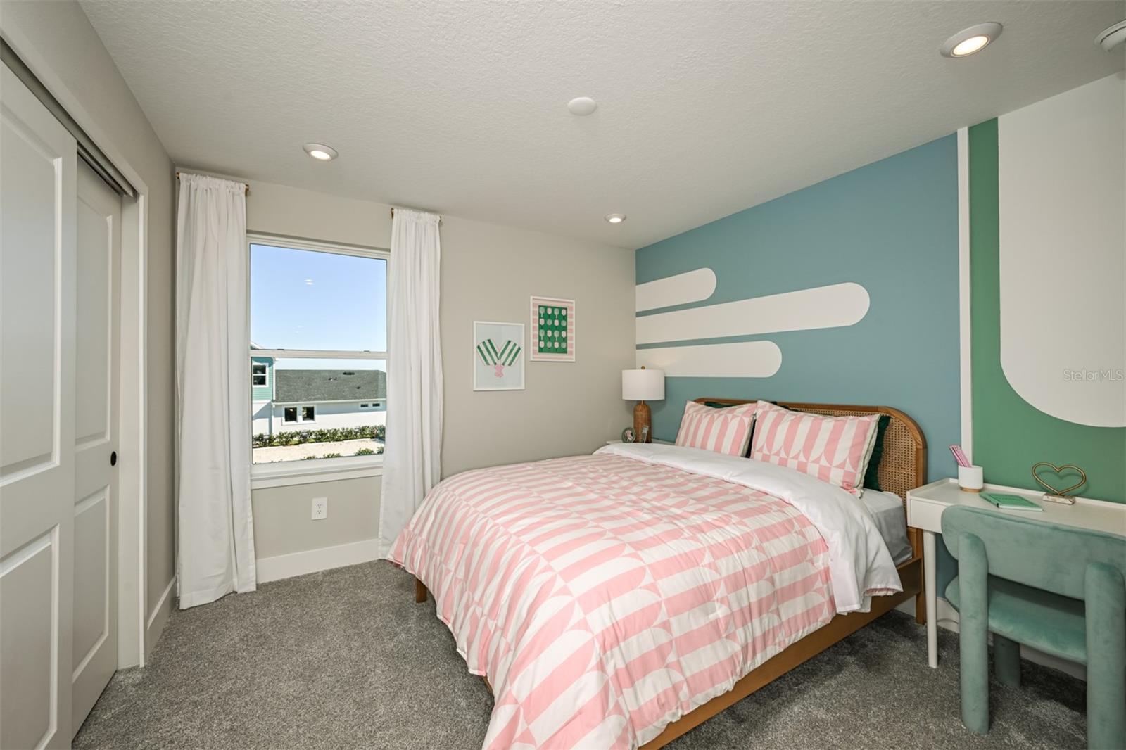 Model Secondary Bedroom