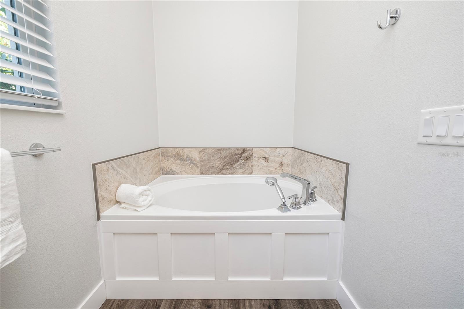 Large Soaking tub in primary Bathroom