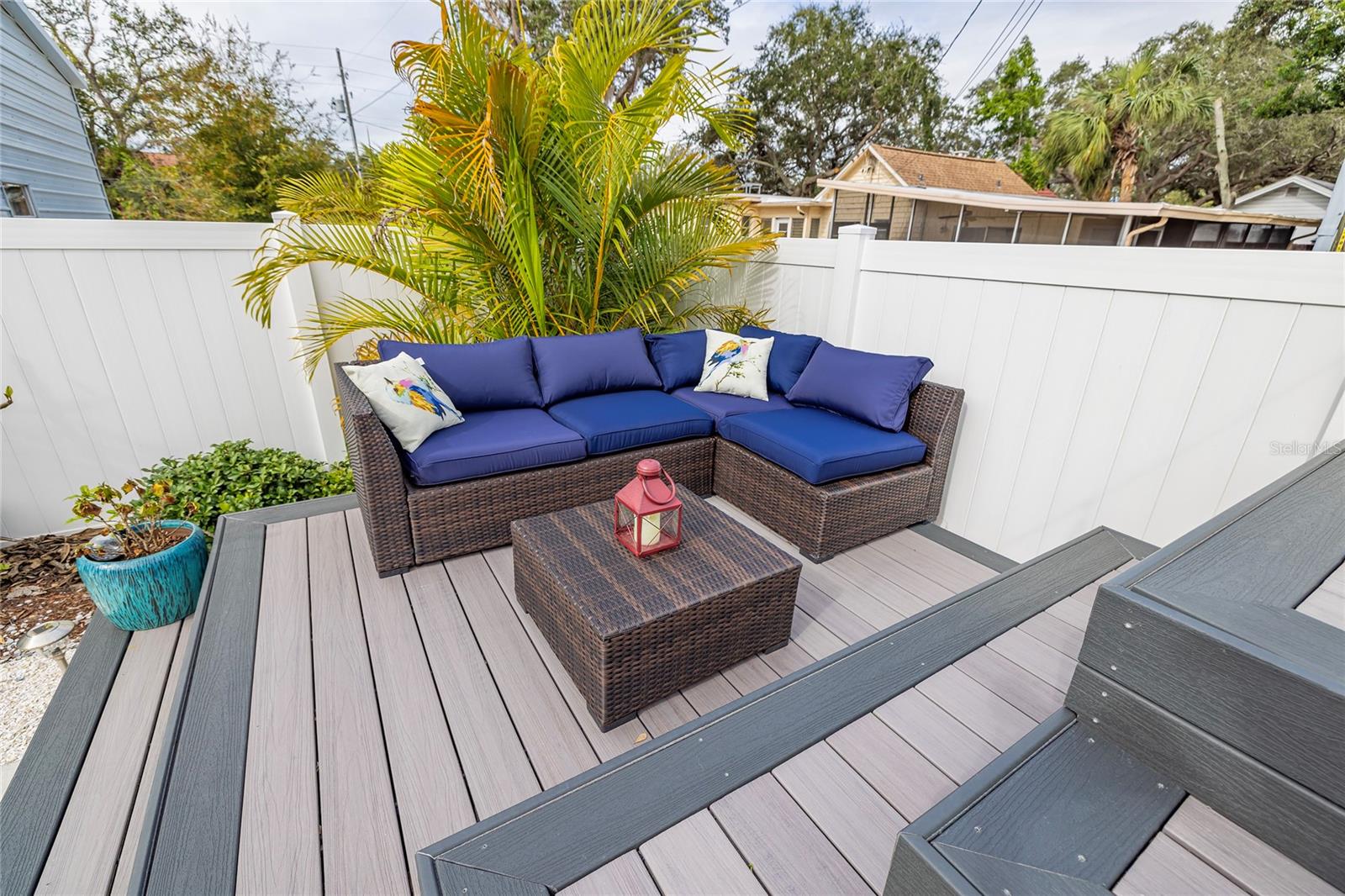 Deck with lounge area
