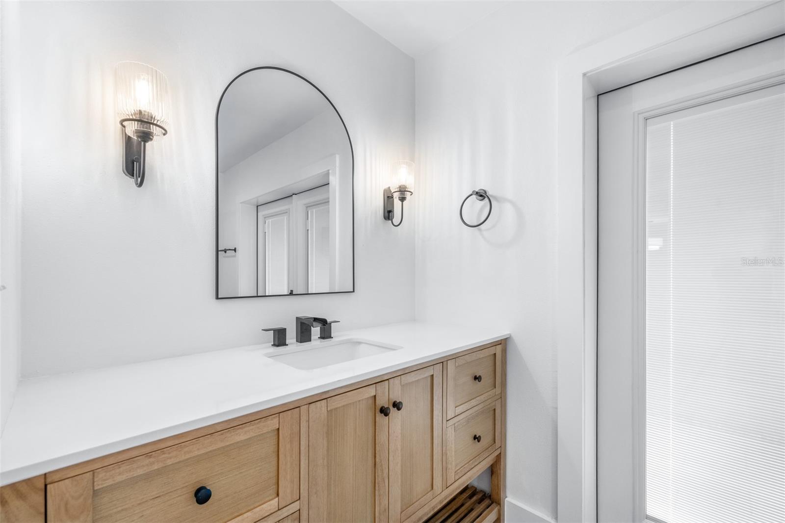 Bathroom - door to outside sitting area