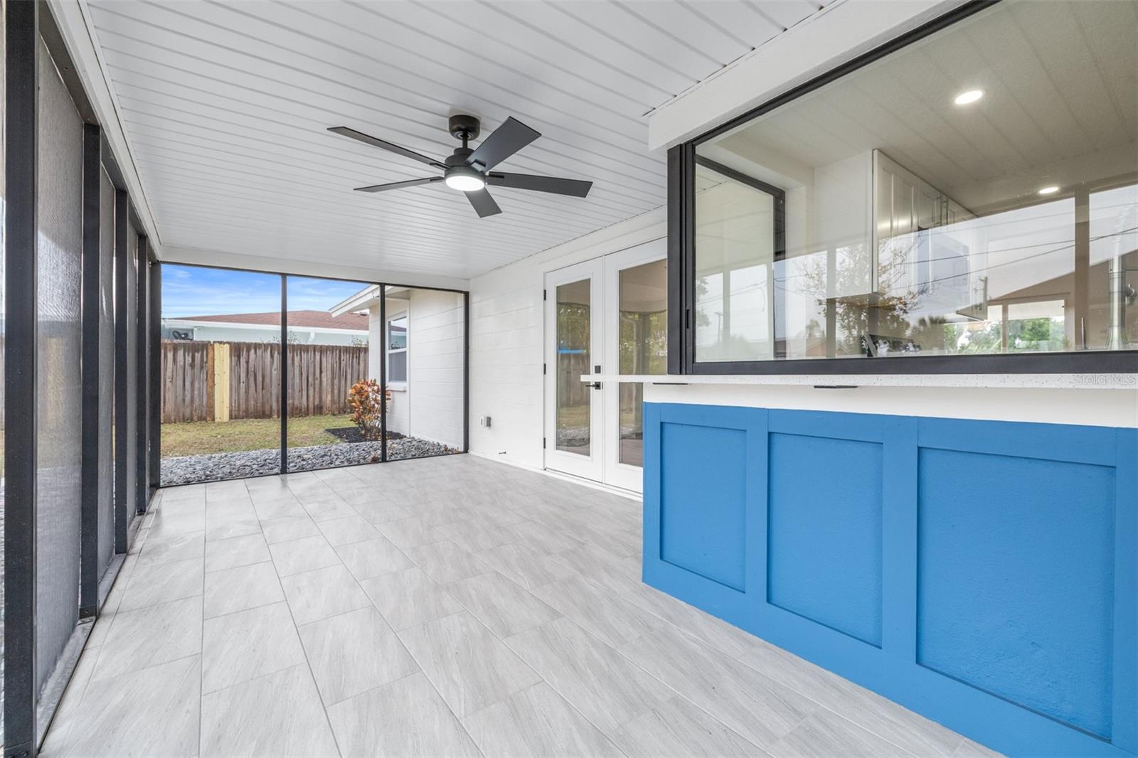 10x20 screened in Lanai