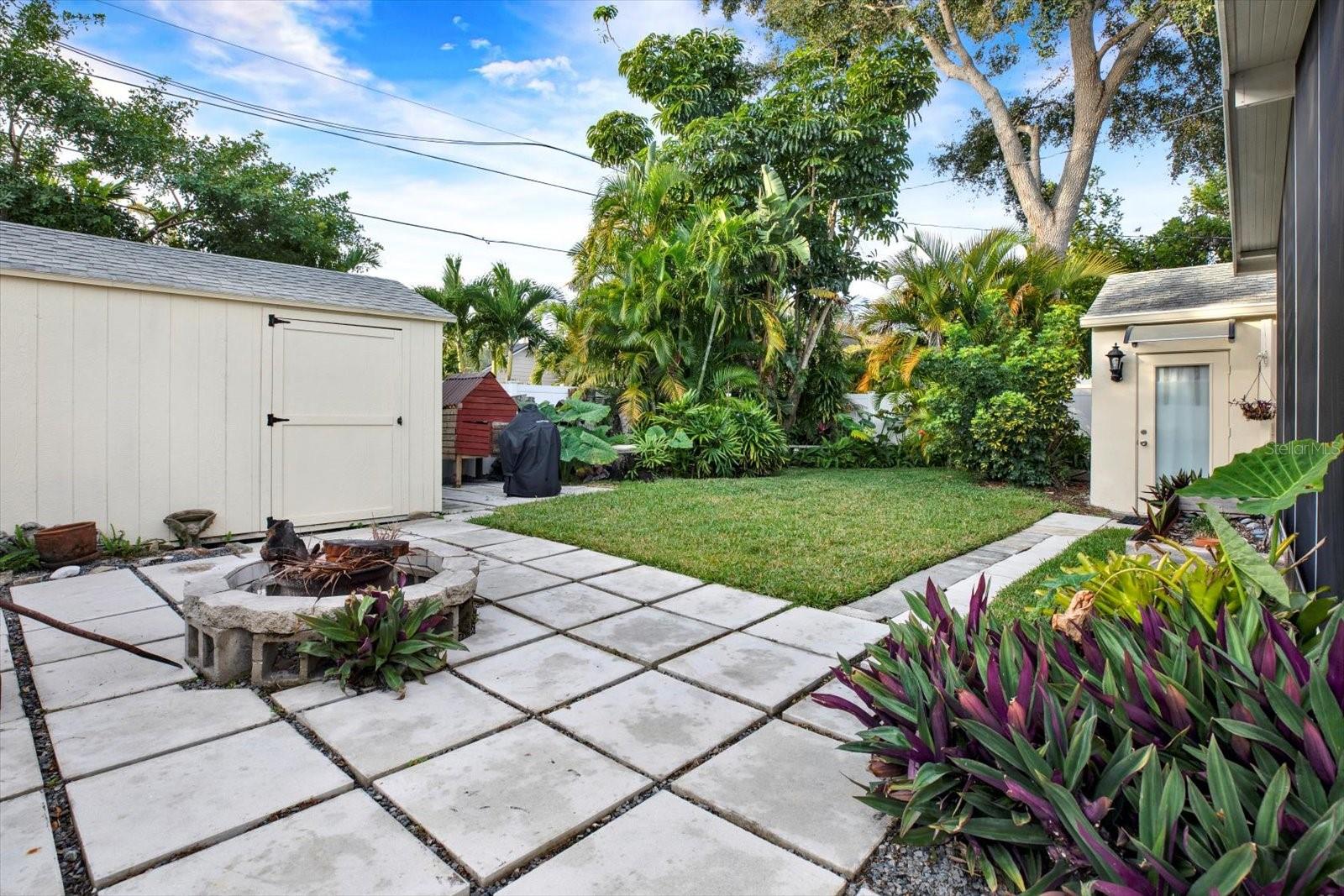 Spacious Backyard with Fire Pit, Mother In-Law Suite and 12'x16' Storage Garage