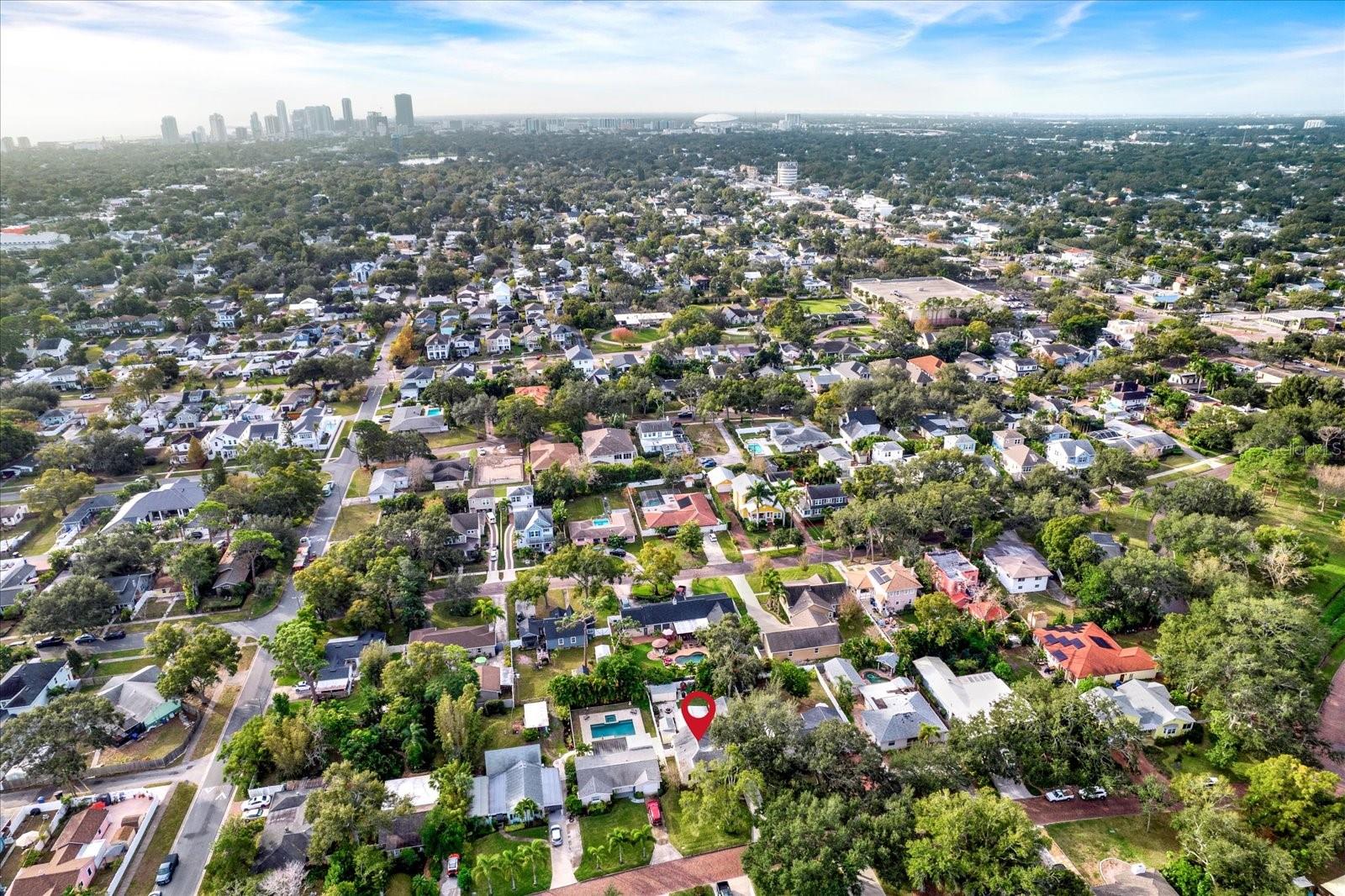 Allendale Terrace Neighborhood, 10 minutes from Downtown st Pete
