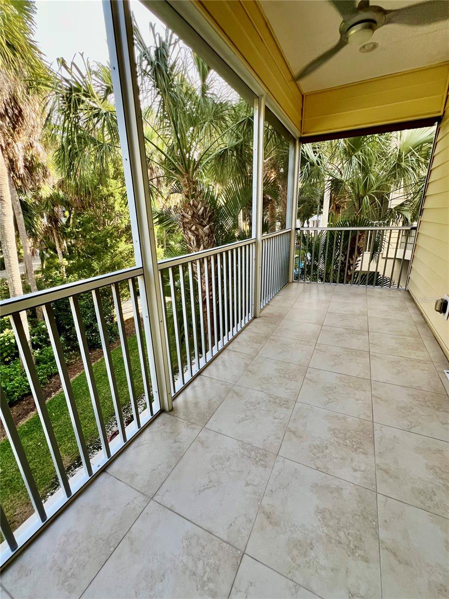 screened in lanai 1st floor