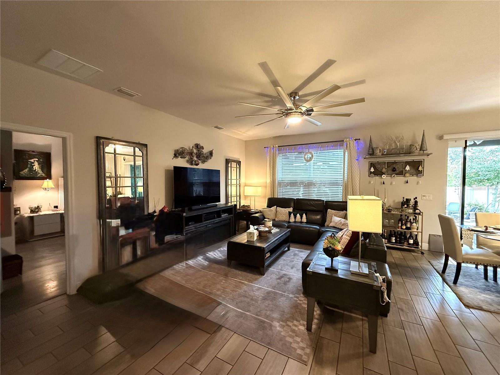 Living Rm to sliding door to covered patio