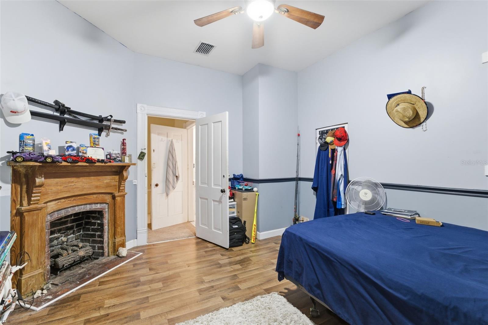 Bedroom 3 (2nd floor)