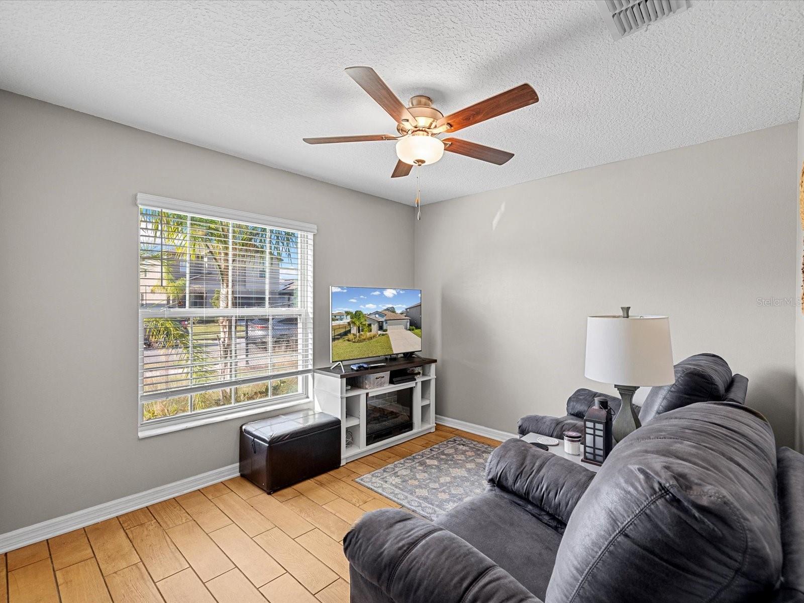 Fourth bedroom /Office/Den/ Hobby Room