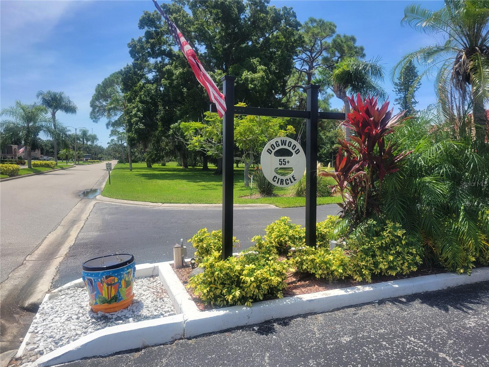 Dogwood Circle Entrance