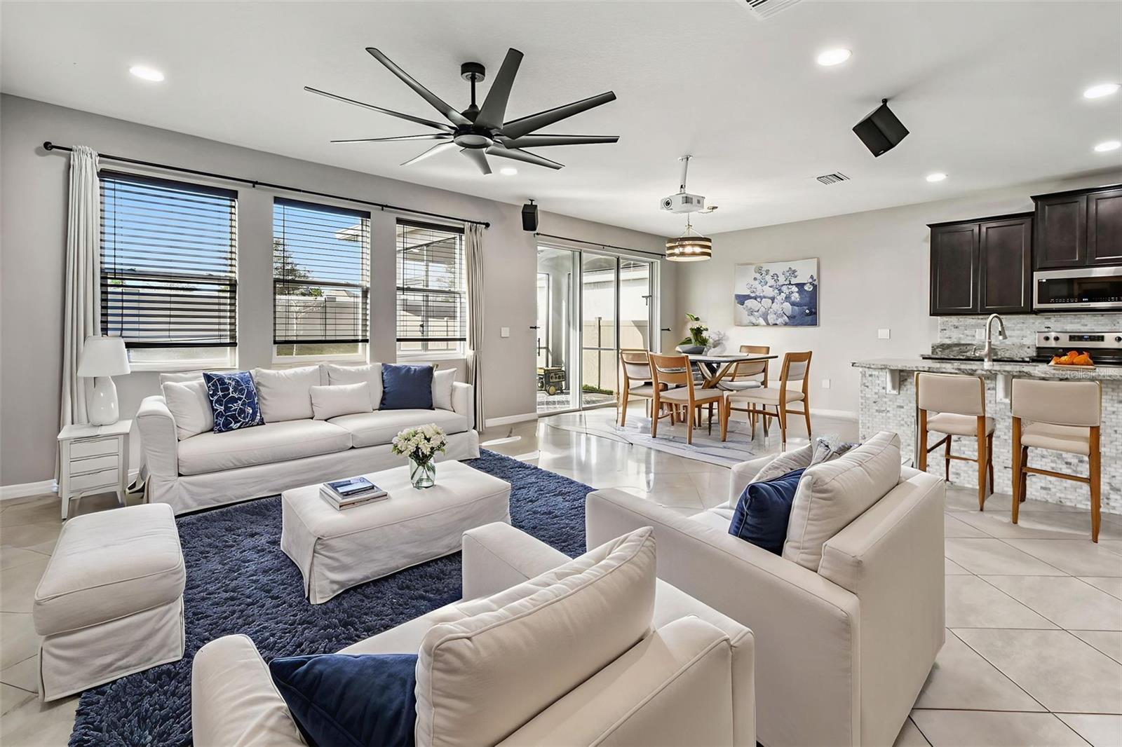 Living room - digitally staged