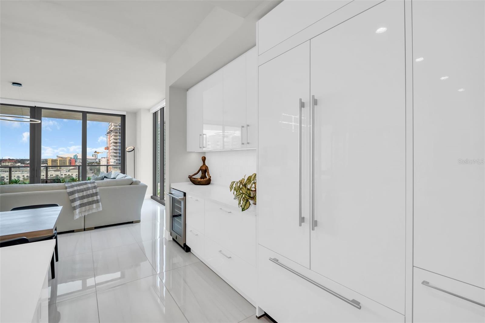 Jenn air seamless refrigerator