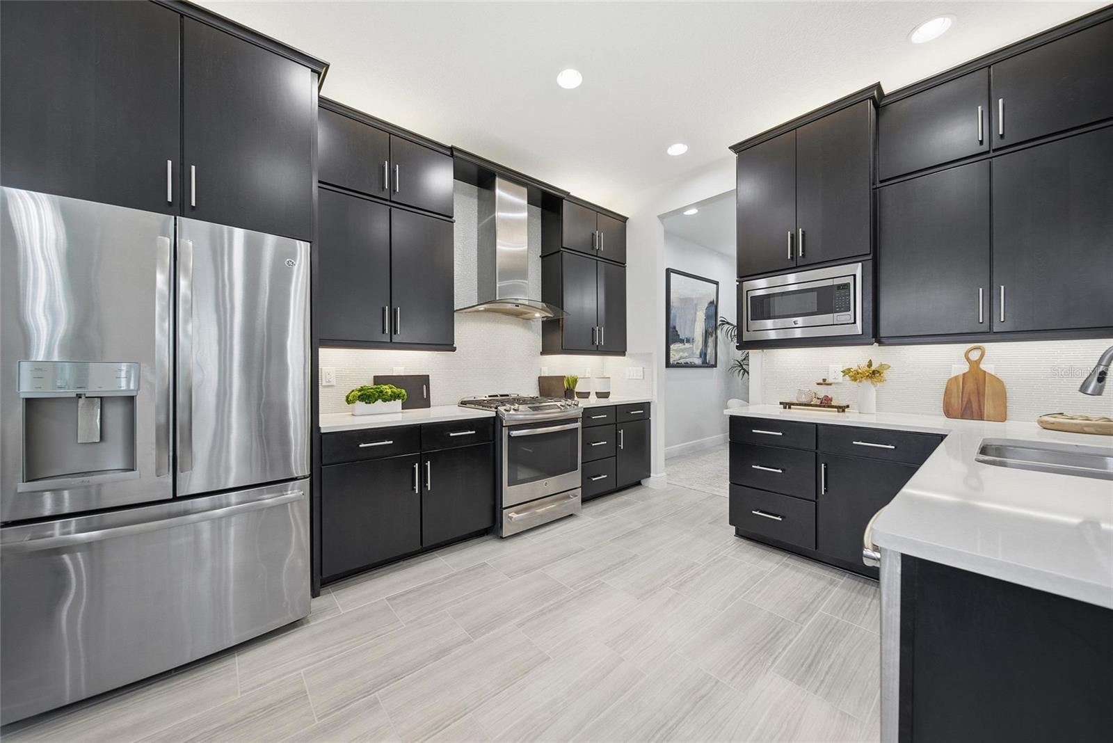Beautiful Upgraded Kitchen
