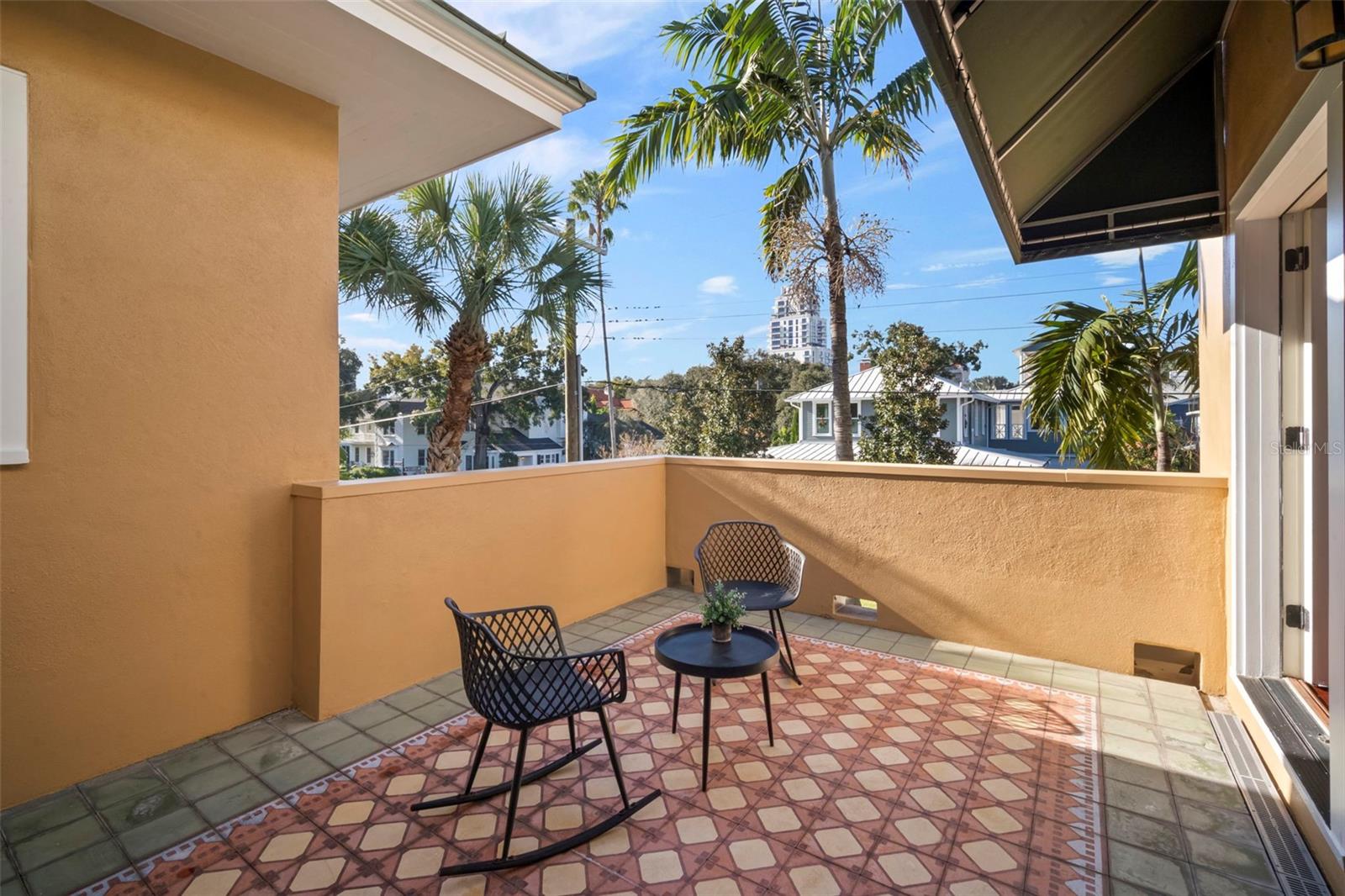 PRIVATE MASTER TERRACE