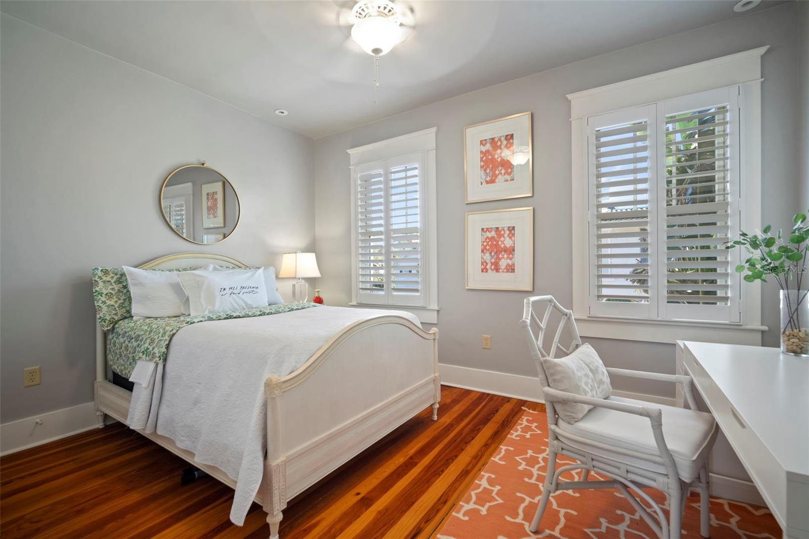 ELEGANT GUEST BEDROOMS