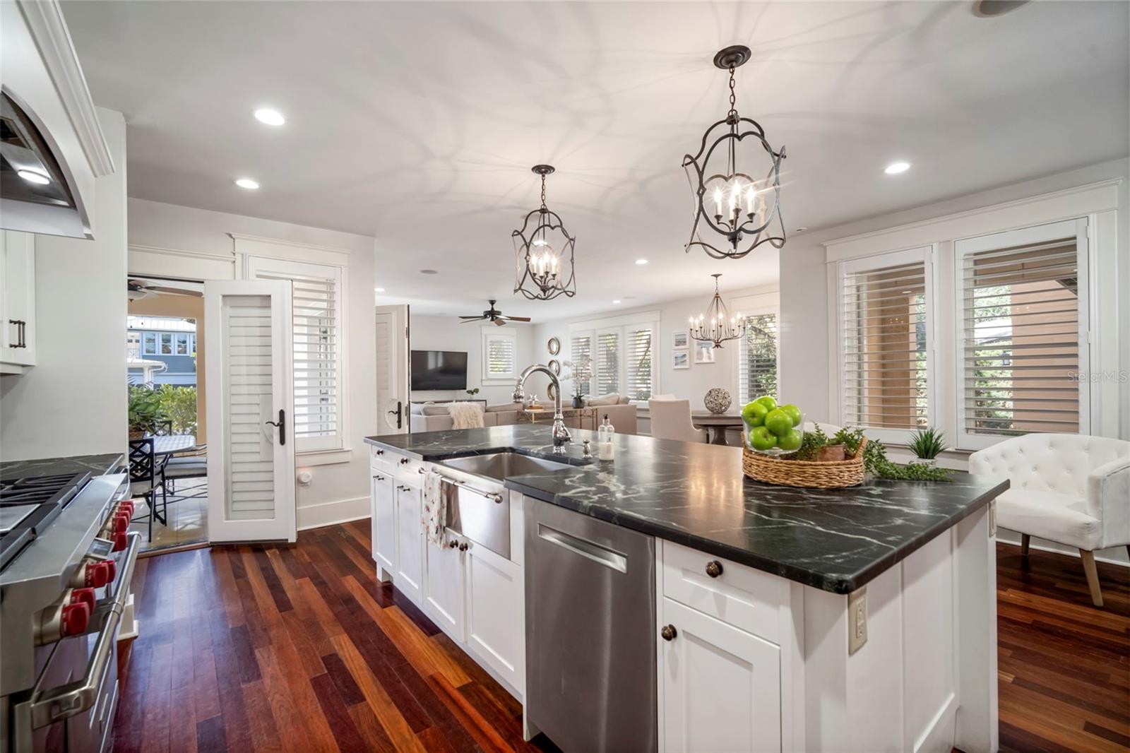 BRISTLING WITH HIGH END APPLIANCES