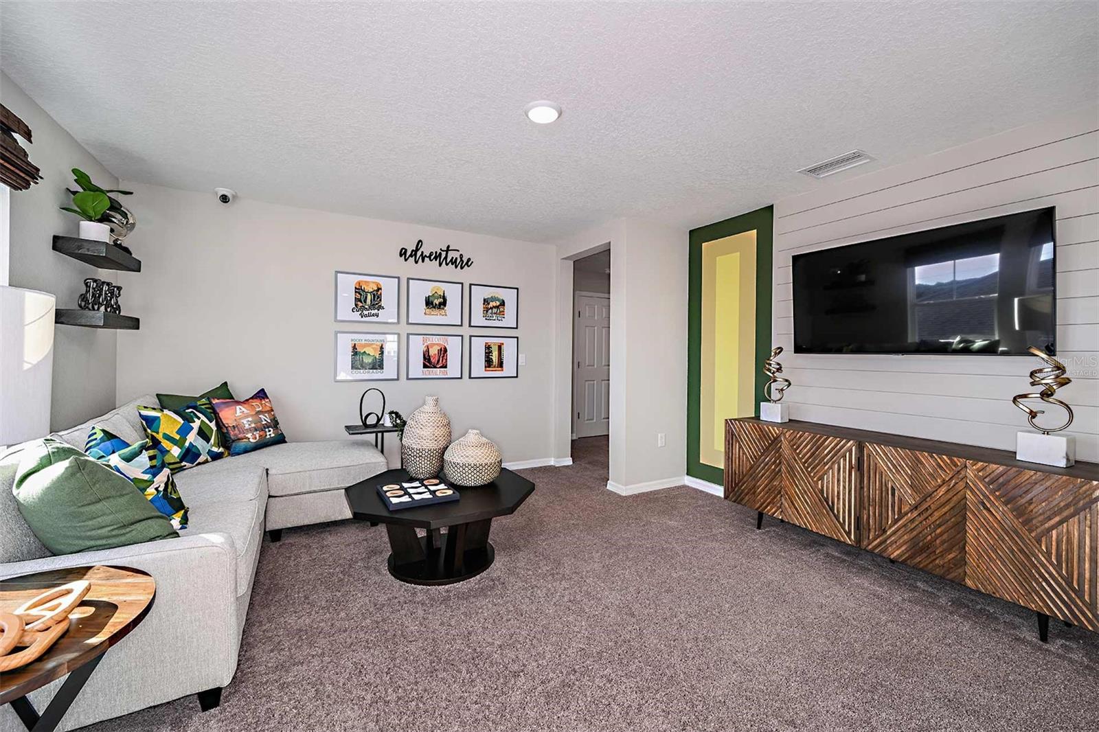 model home/virtually staged